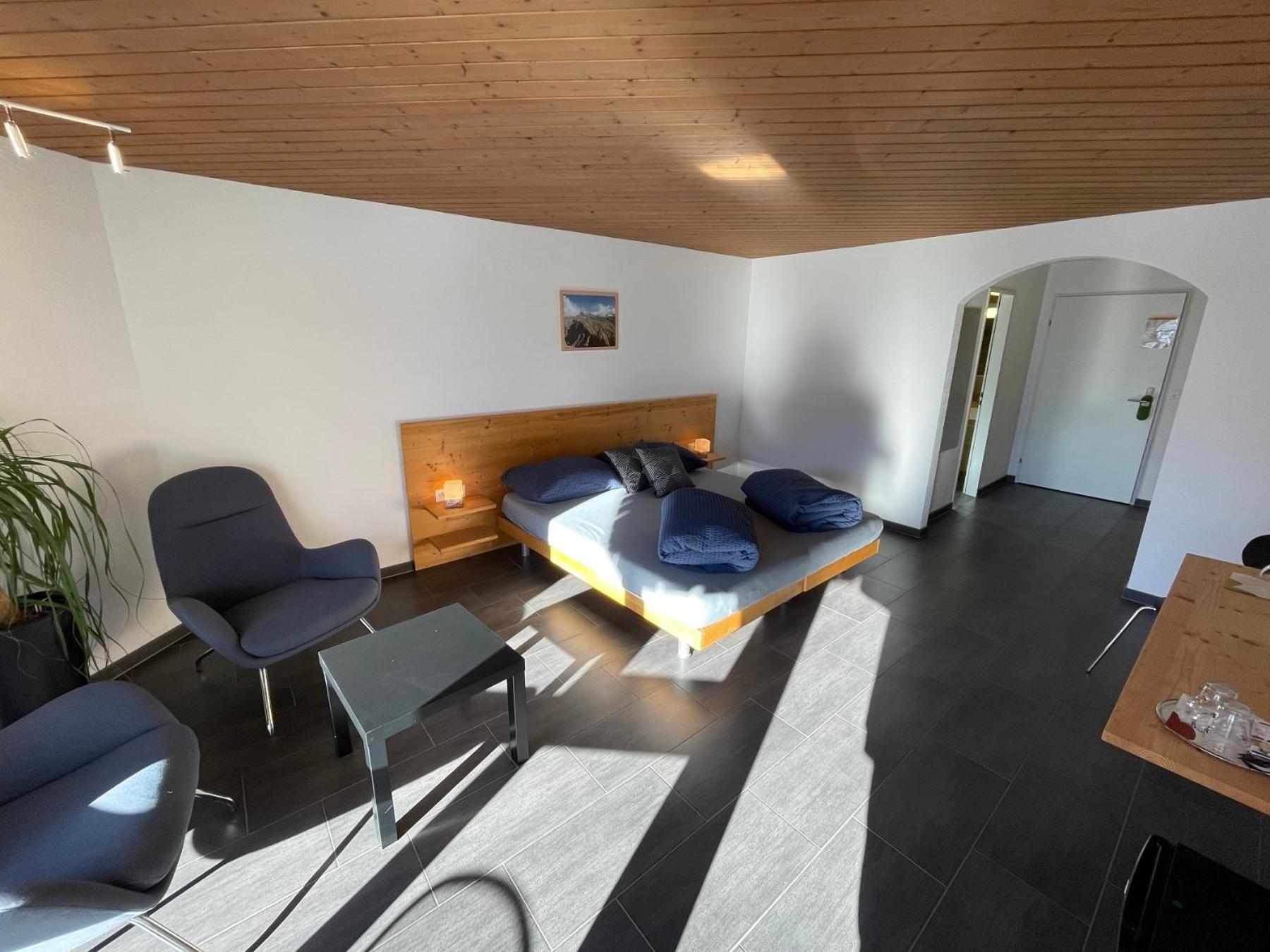 Catrina Hotel Disentis Habitación foto
