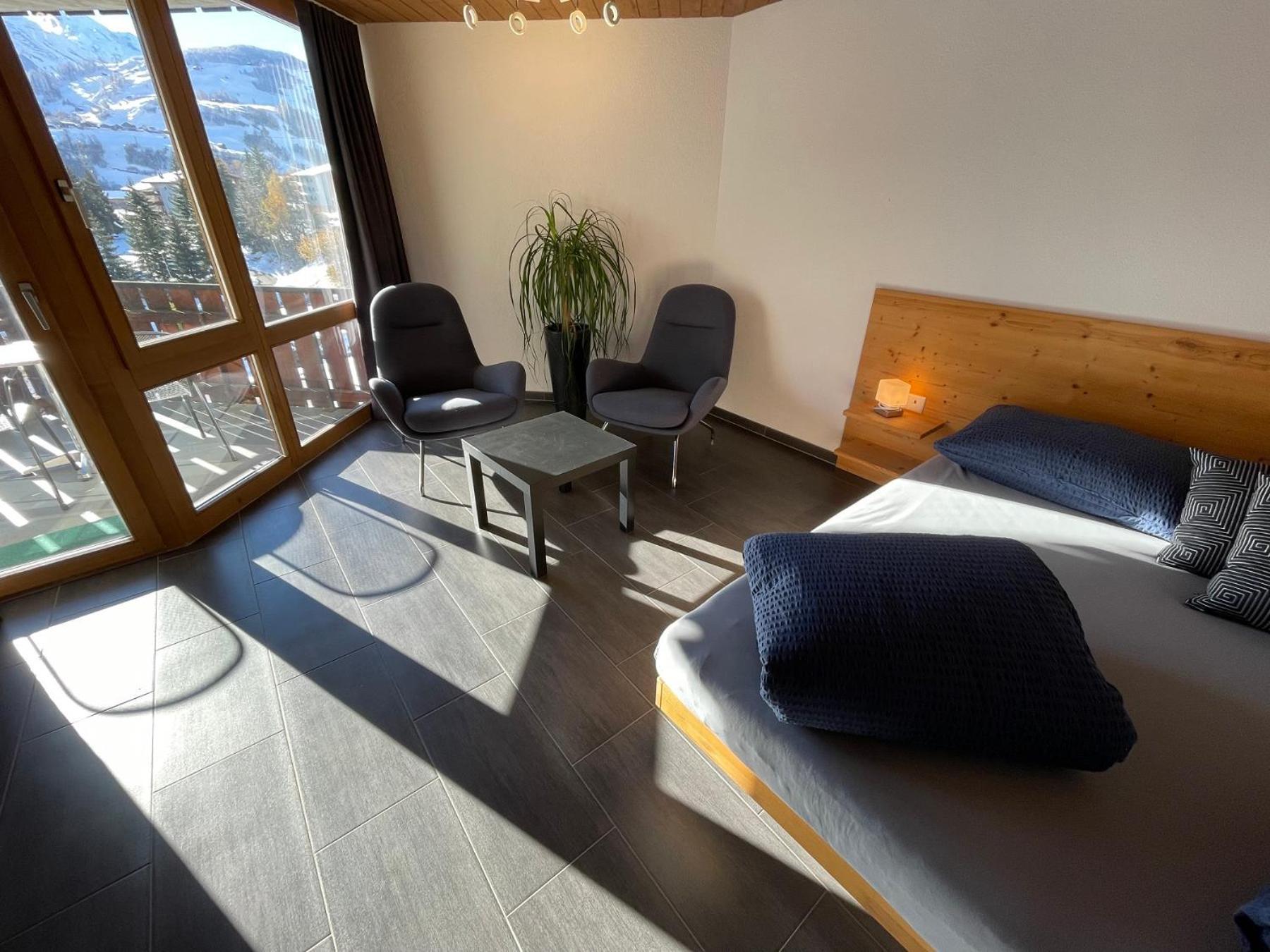 Catrina Hotel Disentis Habitación foto
