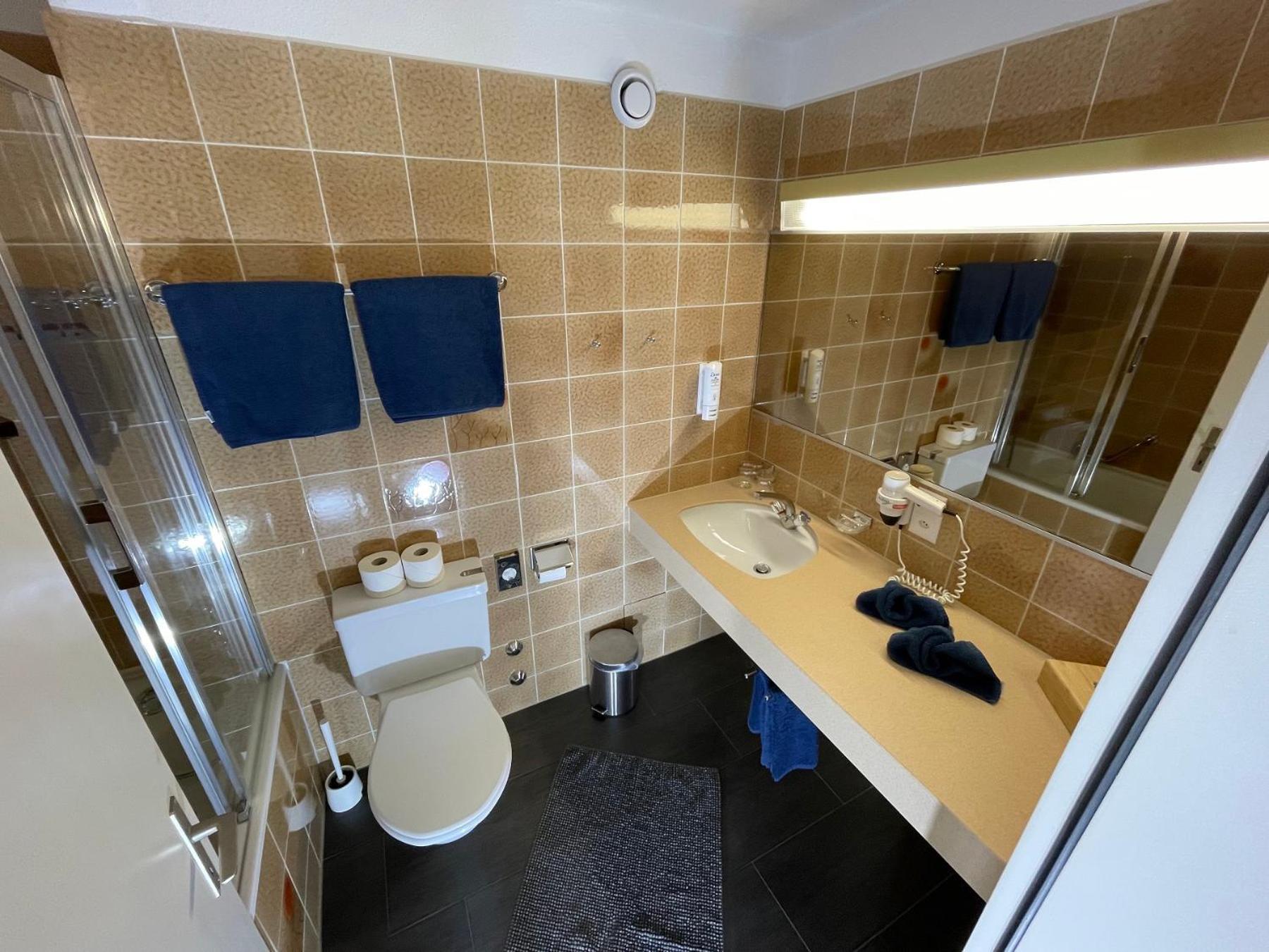 Catrina Hotel Disentis Habitación foto